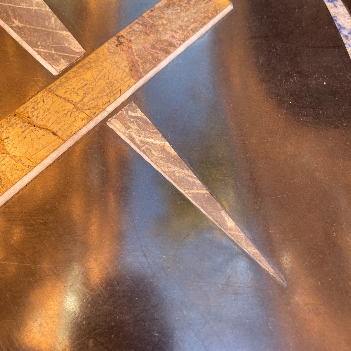 Grand Plateau De Table 1m Franc-maçon En Marqueterie De Marbre Et Lapis-lazuli, Ca 1950-photo-2